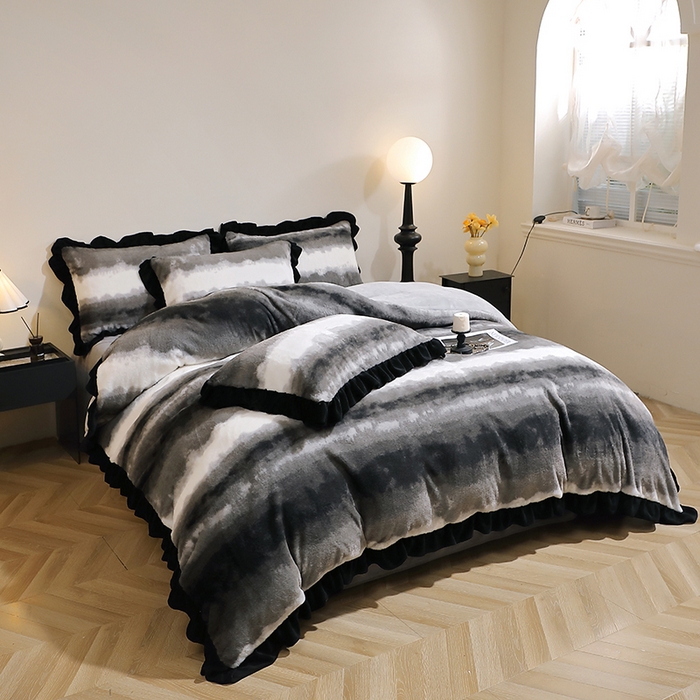 91家纺网 家纺一手货源 找家纺 席之家 2025新款韩版黑色花边美拉德系加厚皮草兔毛绒四件套 条纹