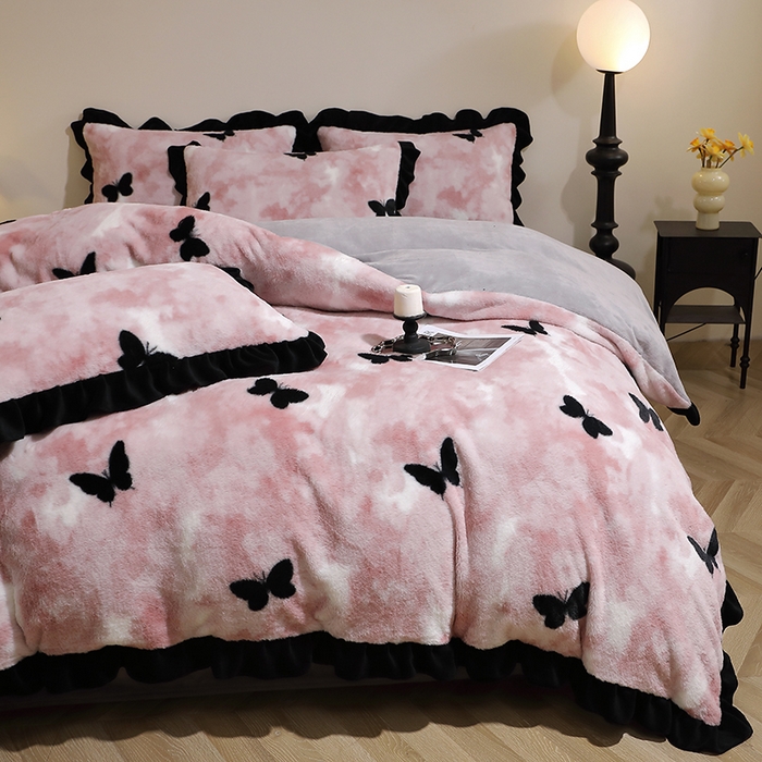 91家纺网 家纺一手货源 找家纺 席之家 2025新款韩版黑色花边美拉德系加厚皮草兔毛绒四件套 粉黛