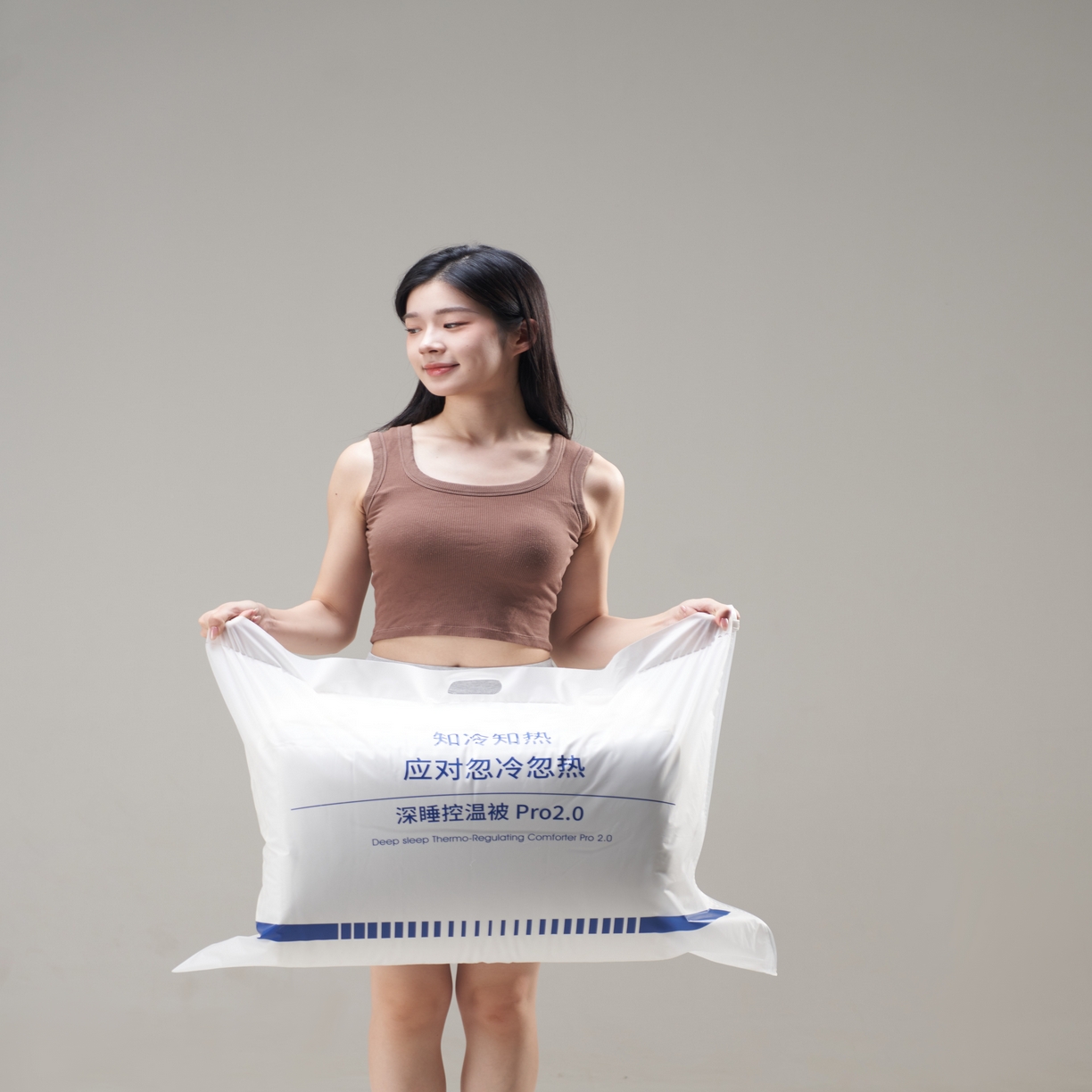 91家纺网 家纺一手货源 找家纺 花享莱 2025秋冬新款亚朵被子同款深睡被PRO四季被冬被子母被春秋被保暖控温被子被芯 包装图