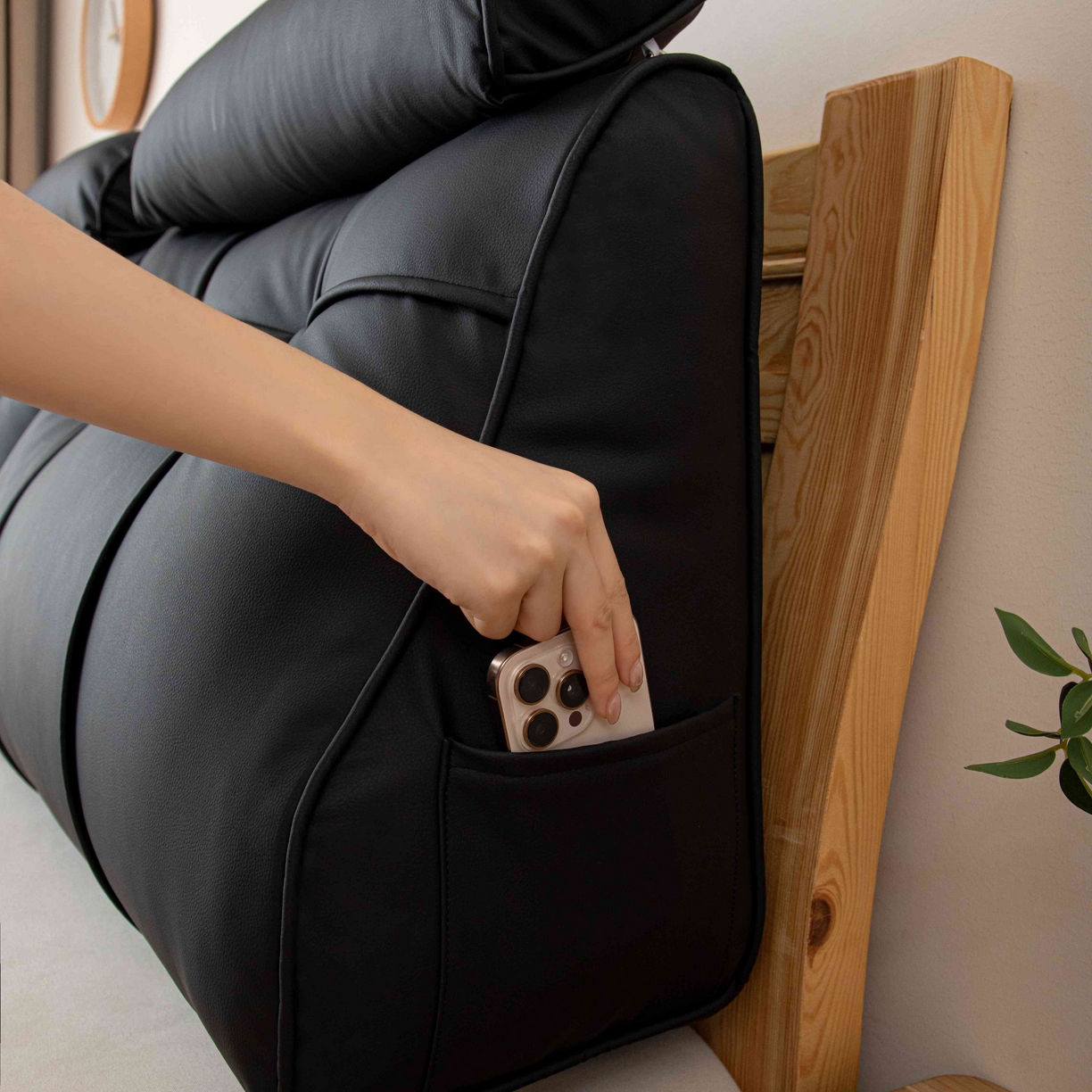 91家纺网 家纺一手货源 找家纺 沐沐家纺 2026新款简约科技布立体靠枕带头枕 黑色