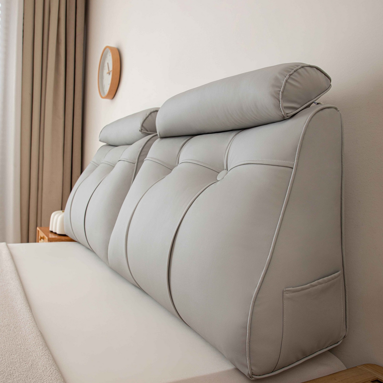 91家纺网 家纺一手货源 找家纺 沐沐家纺 2026新款简约科技布立体靠枕带头枕 浅灰