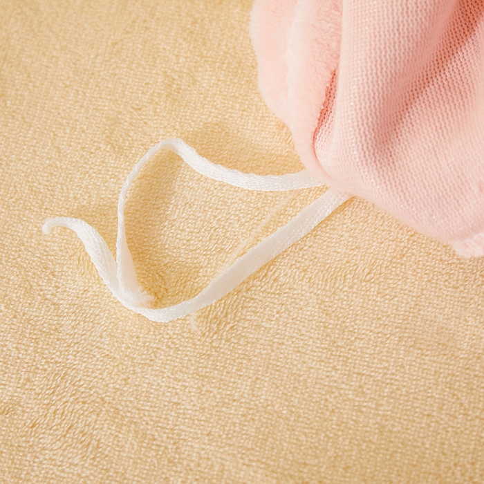 91家纺网 家纺一手货源 找家纺 楼兰公主毛毯专供 2025新款高克重230g牛奶绒数码印花毛巾绣卡通四件套 小粉猫