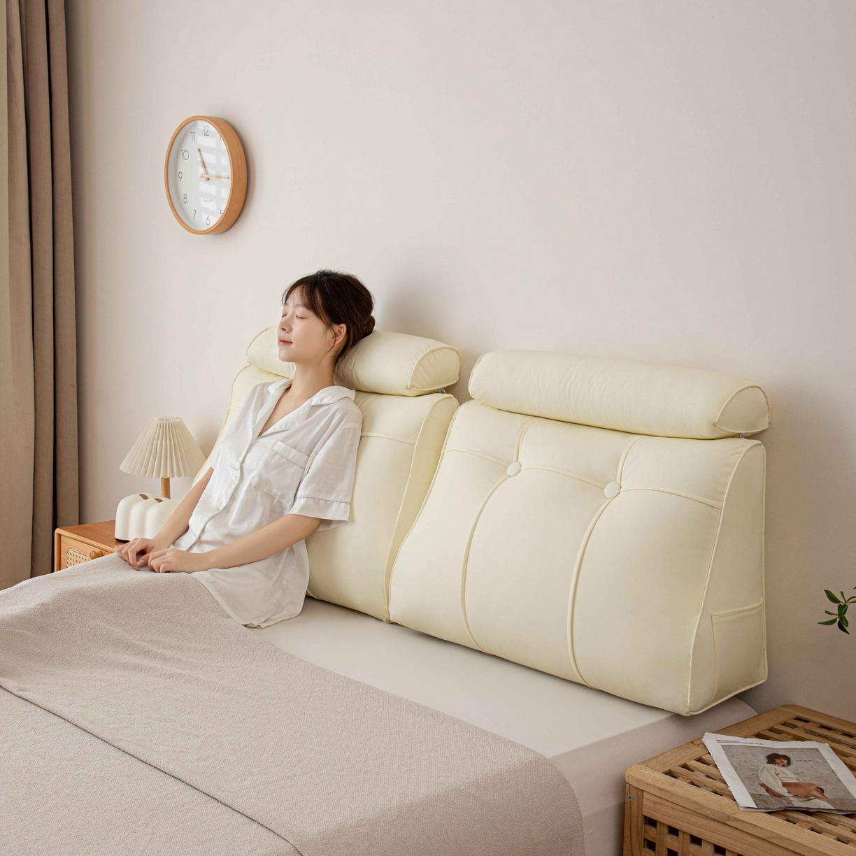 91家纺网 家纺一手货源 找家纺 沐沐家纺 2026新款简约科技布立体靠枕带头枕 米黄