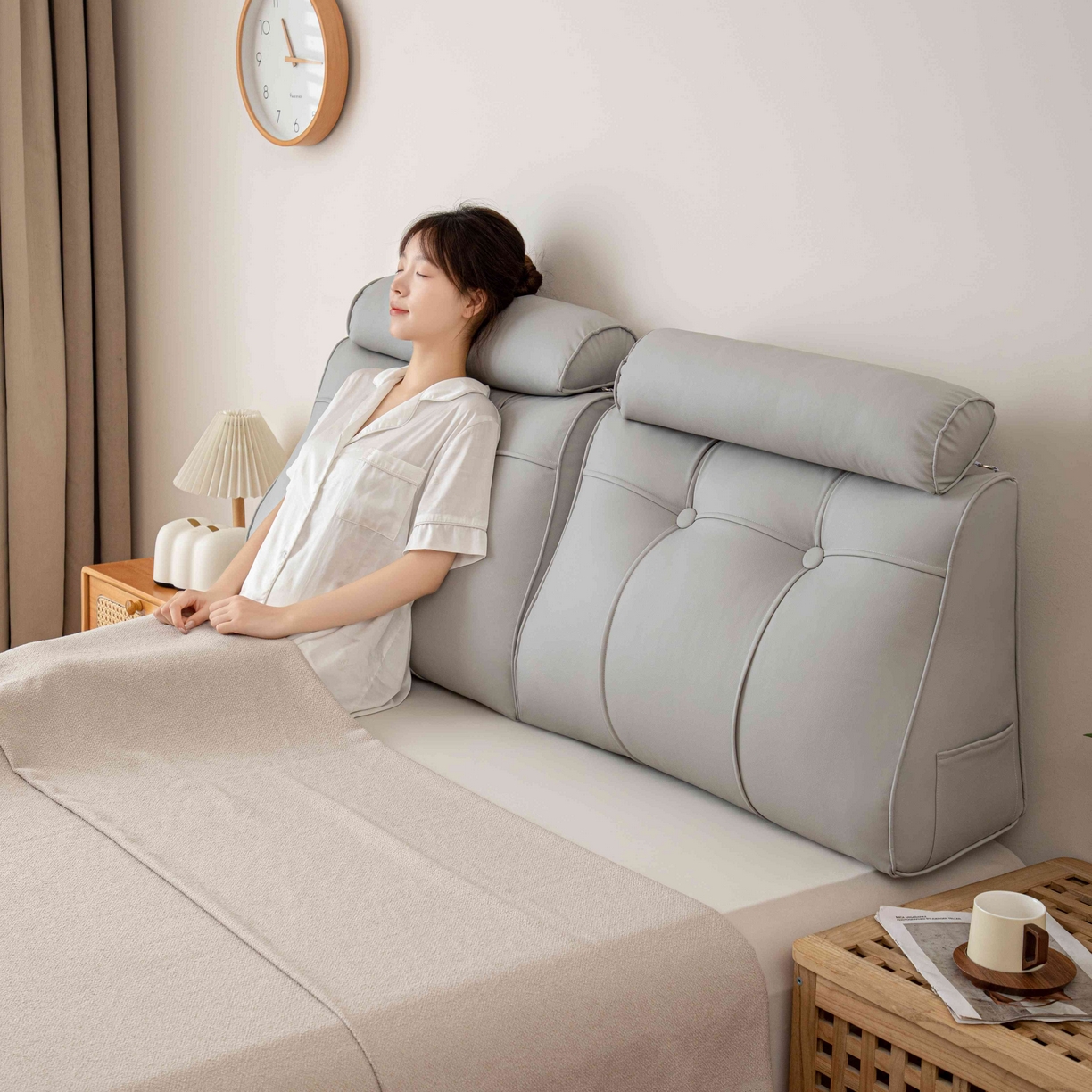 91家纺网 家纺一手货源 找家纺 沐沐家纺 2026新款简约科技布立体靠枕带头枕 浅灰