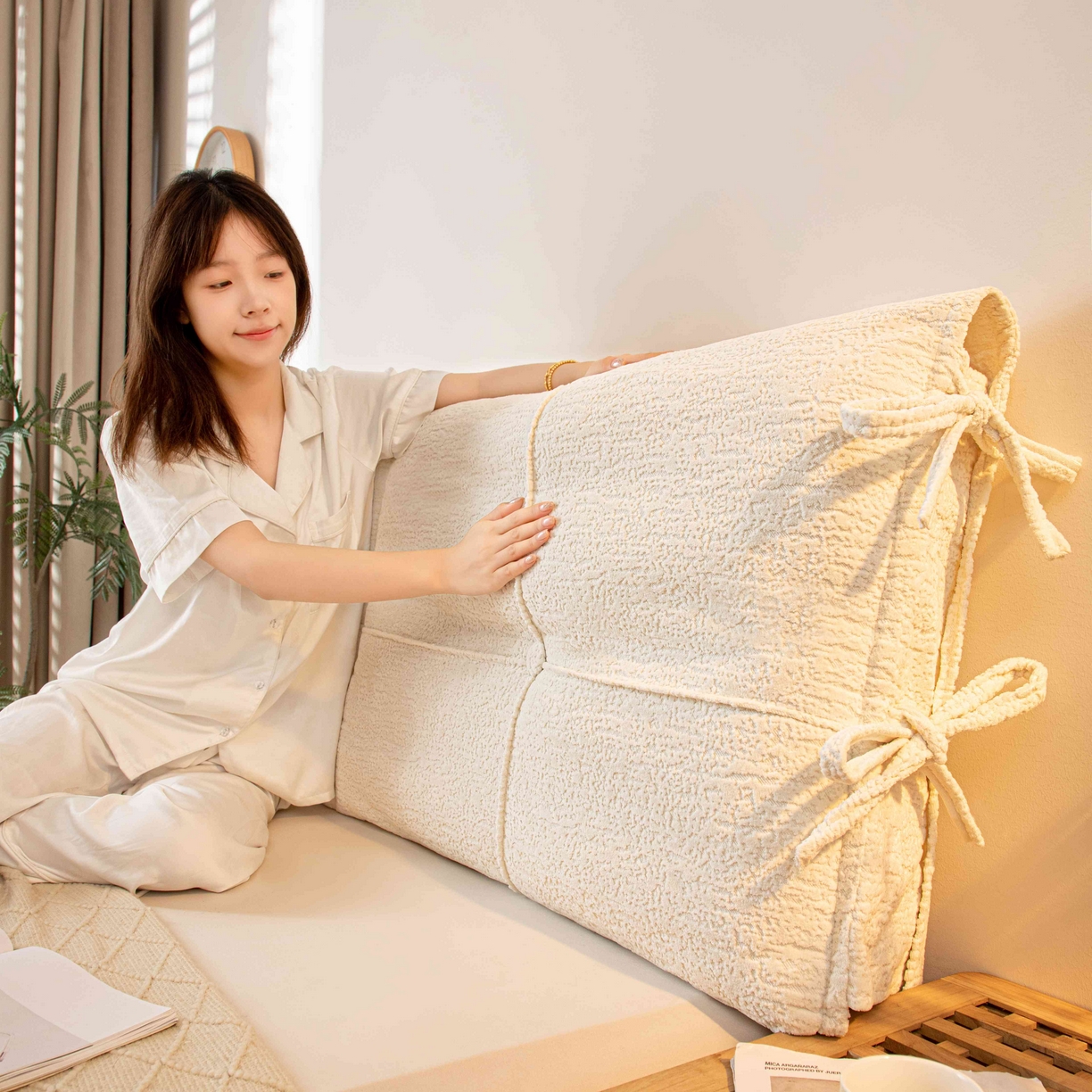 91家纺网 家纺一手货源 找家纺 沐沐家纺 2026新款简约可可西里床头靠背 米白