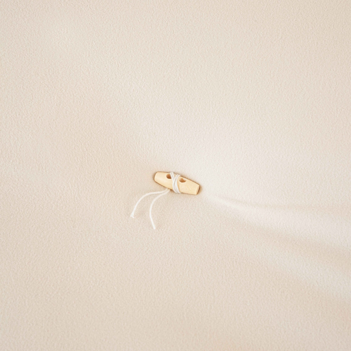 91家纺网 家纺一手货源 找家纺 沐沐家纺 2026新款简约可可西里床头靠背 深灰