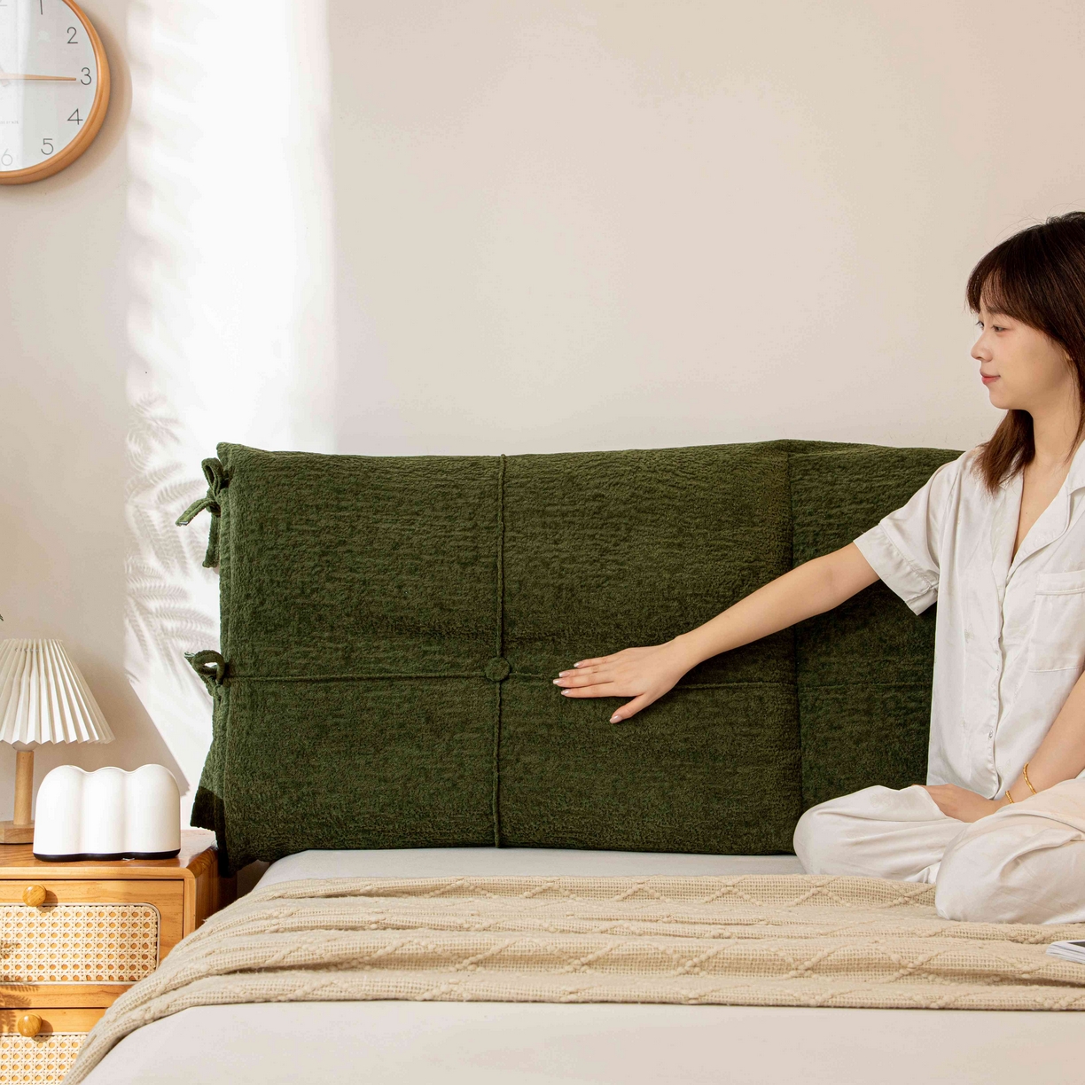 91家纺网 家纺一手货源 找家纺 沐沐家纺 2026新款简约可可西里床头靠背 墨绿