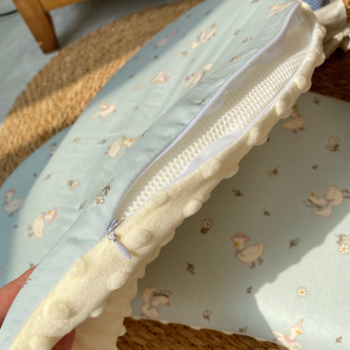 91家纺网 家纺一手货源 找家纺 昕科 2025秋冬绒豆豆-A类母婴级全棉月牙硅胶儿童枕-实拍版-学生枕芯硅胶儿童枕头 月牙硅胶-星月考拉-3cm