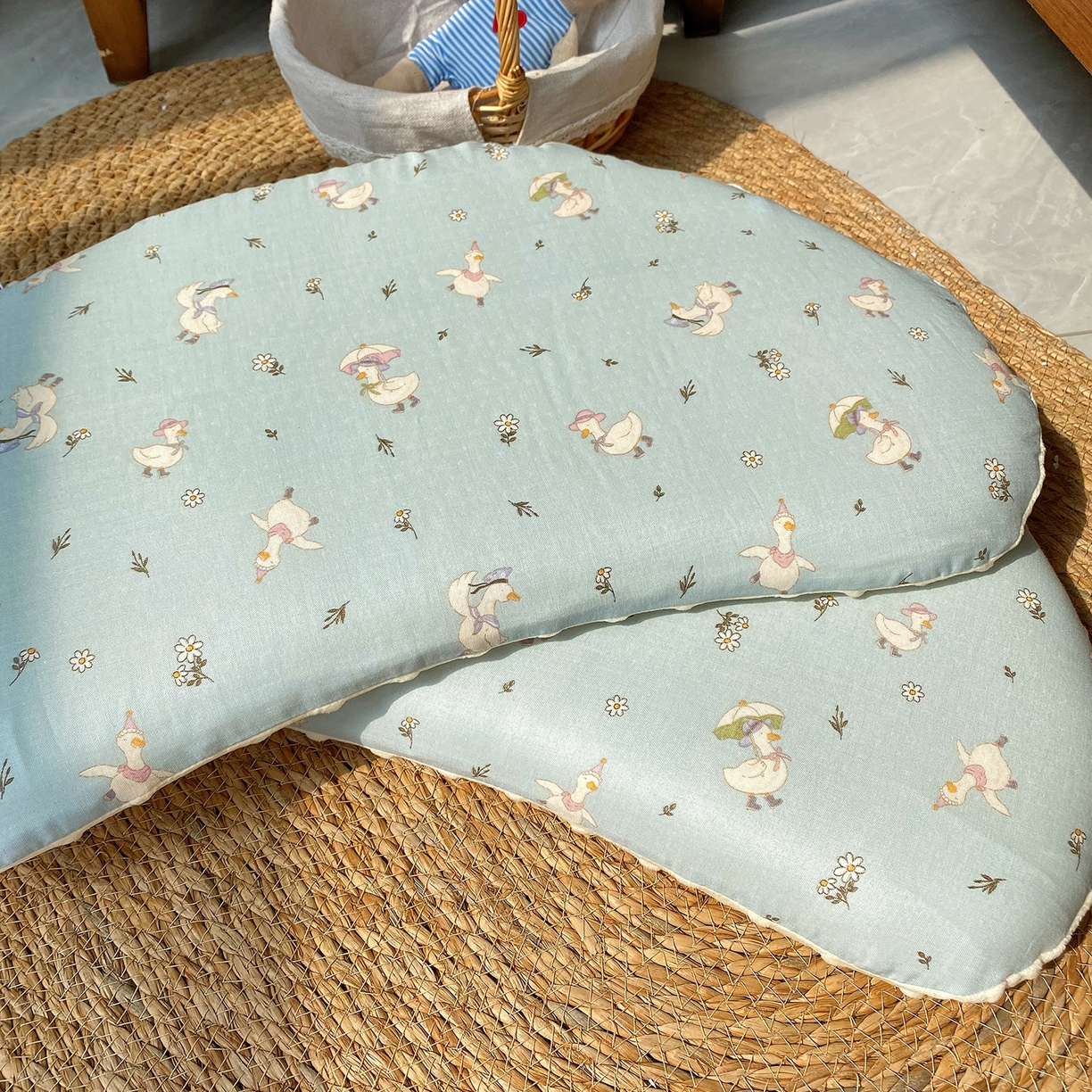 91家纺网 家纺一手货源 找家纺 昕科 2025秋冬绒豆豆-A类母婴级全棉月牙硅胶儿童枕-实拍版-学生枕芯硅胶儿童枕头 月牙硅胶-星月考拉-3cm