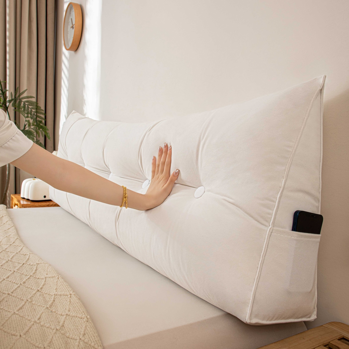 91家纺网 家纺一手货源 找家纺 沐沐家纺 2026新款磨砂绒三角靠背（不带头枕） 白色