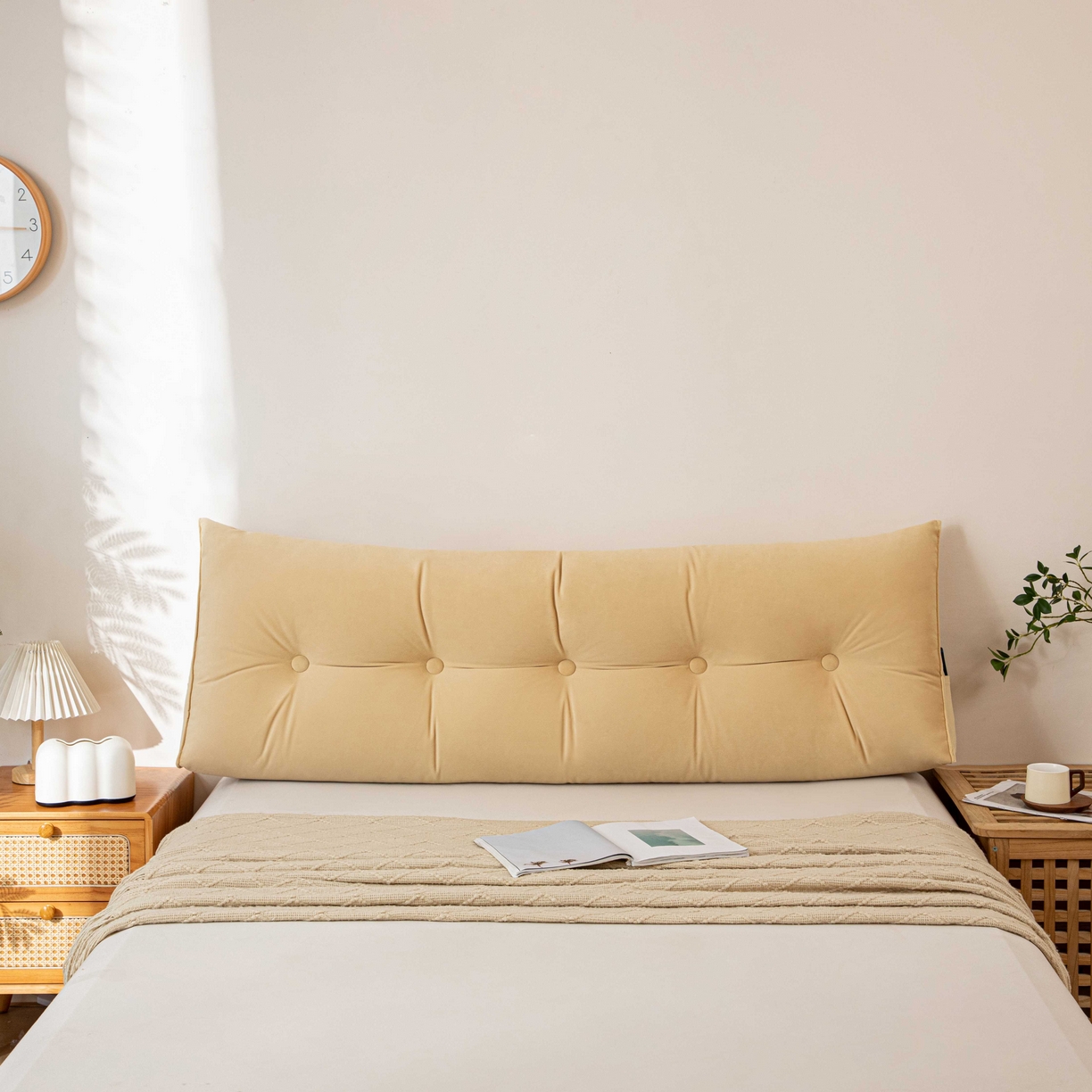 91家纺网 家纺一手货源 找家纺 沐沐家纺 2026新款磨砂绒三角靠背（不带头枕） 米黄