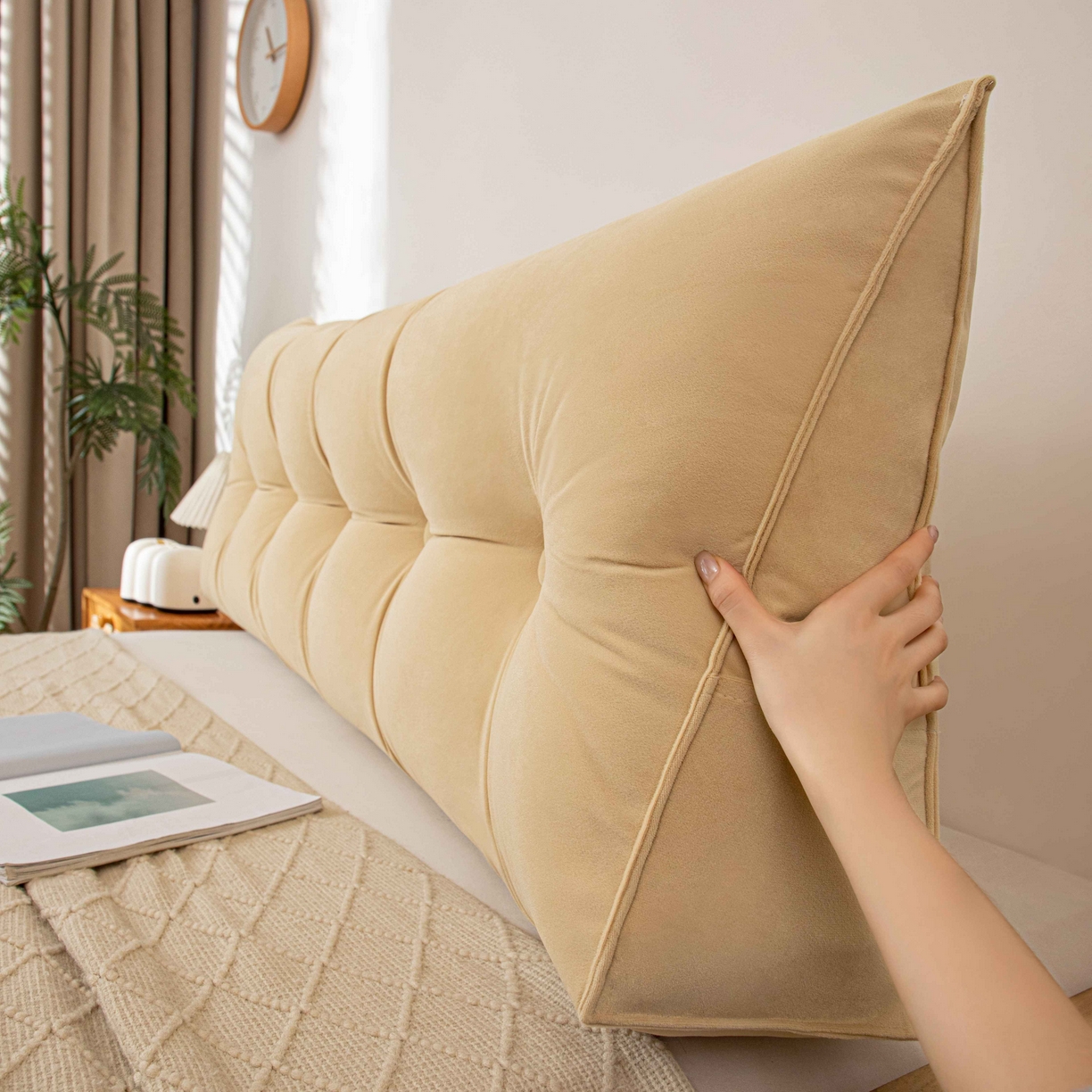 91家纺网 家纺一手货源 找家纺 沐沐家纺 2026新款磨砂绒三角靠背（不带头枕） 米黄