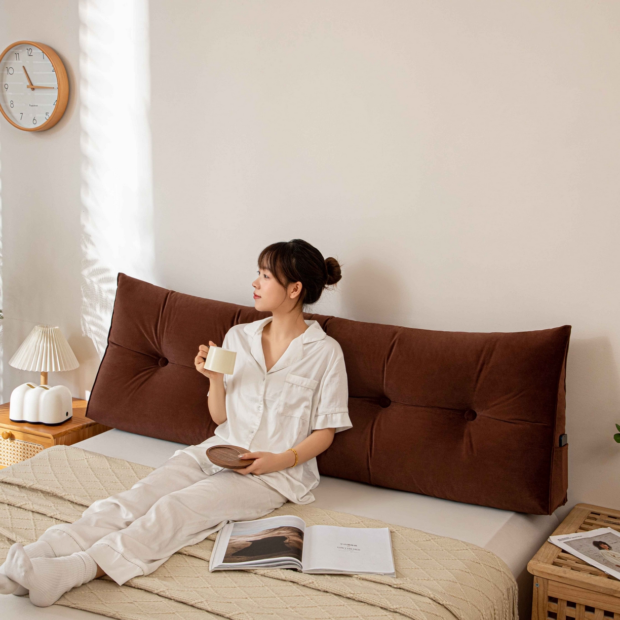 91家纺网 家纺一手货源 找家纺 沐沐家纺 2026新款磨砂绒三角靠背（不带头枕） 棕色