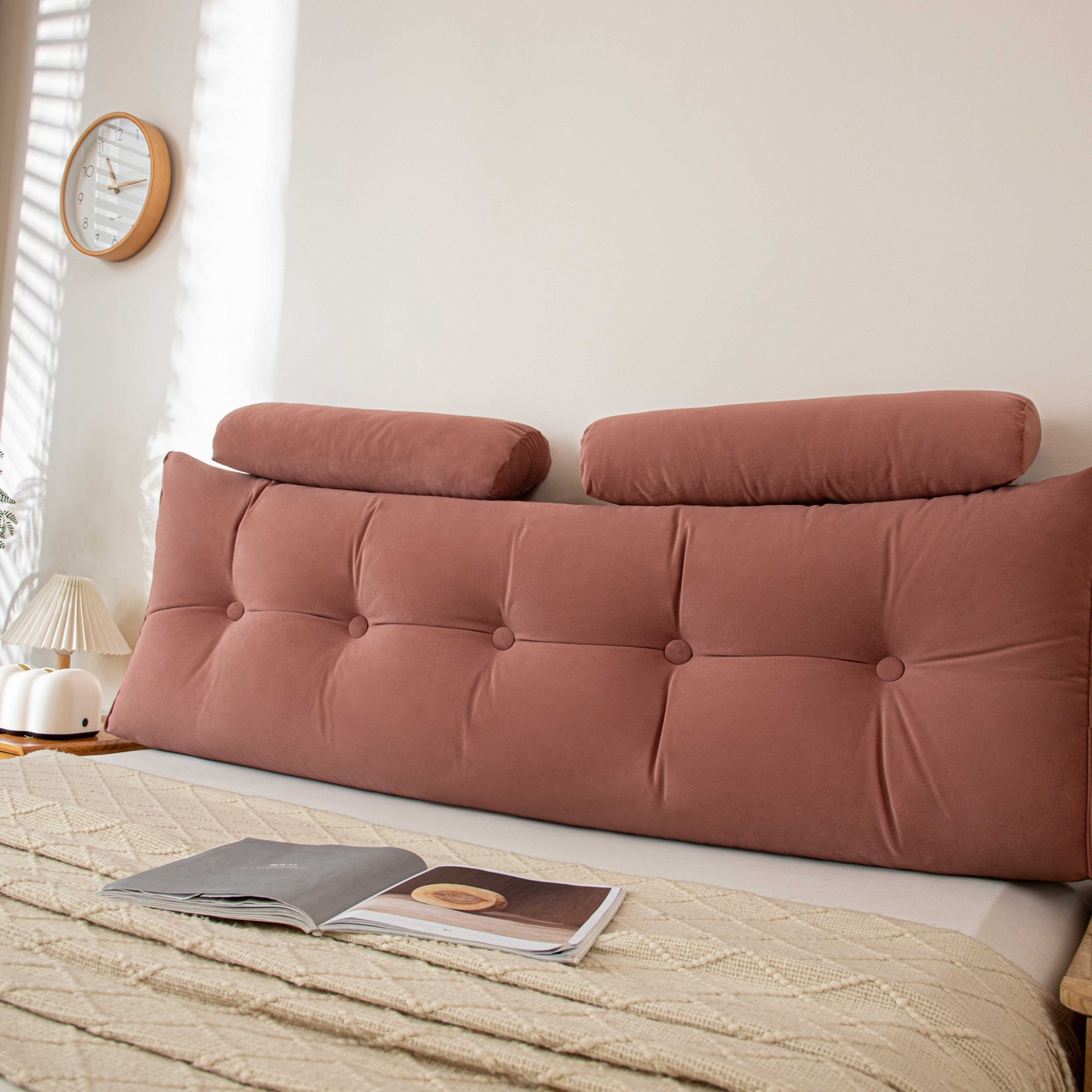 91家纺网 家纺一手货源 找家纺 沐沐家纺 2026新款磨砂绒三角靠背（带头枕） 粉色