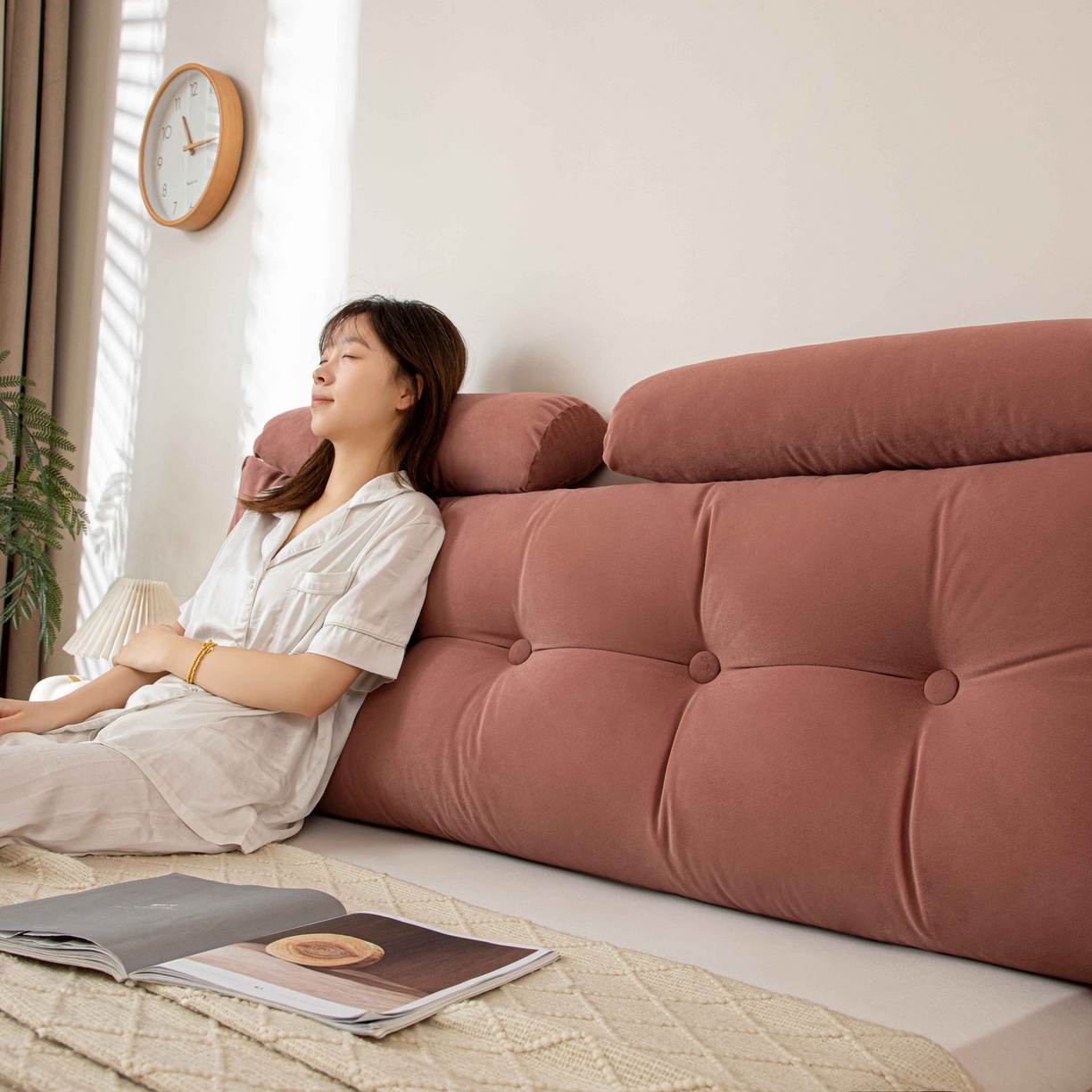 91家纺网 家纺一手货源 找家纺 沐沐家纺 2026新款磨砂绒三角靠背（带头枕） 粉色