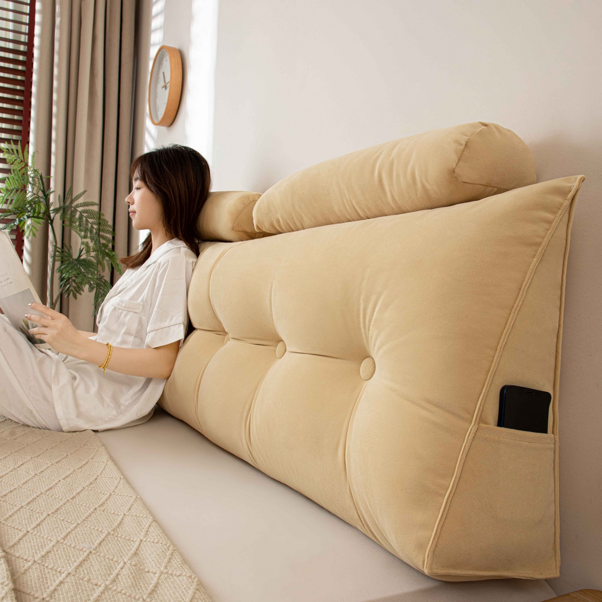 91家纺网 家纺一手货源 找家纺 沐沐家纺 2026新款磨砂绒三角靠背（带头枕） 米黄