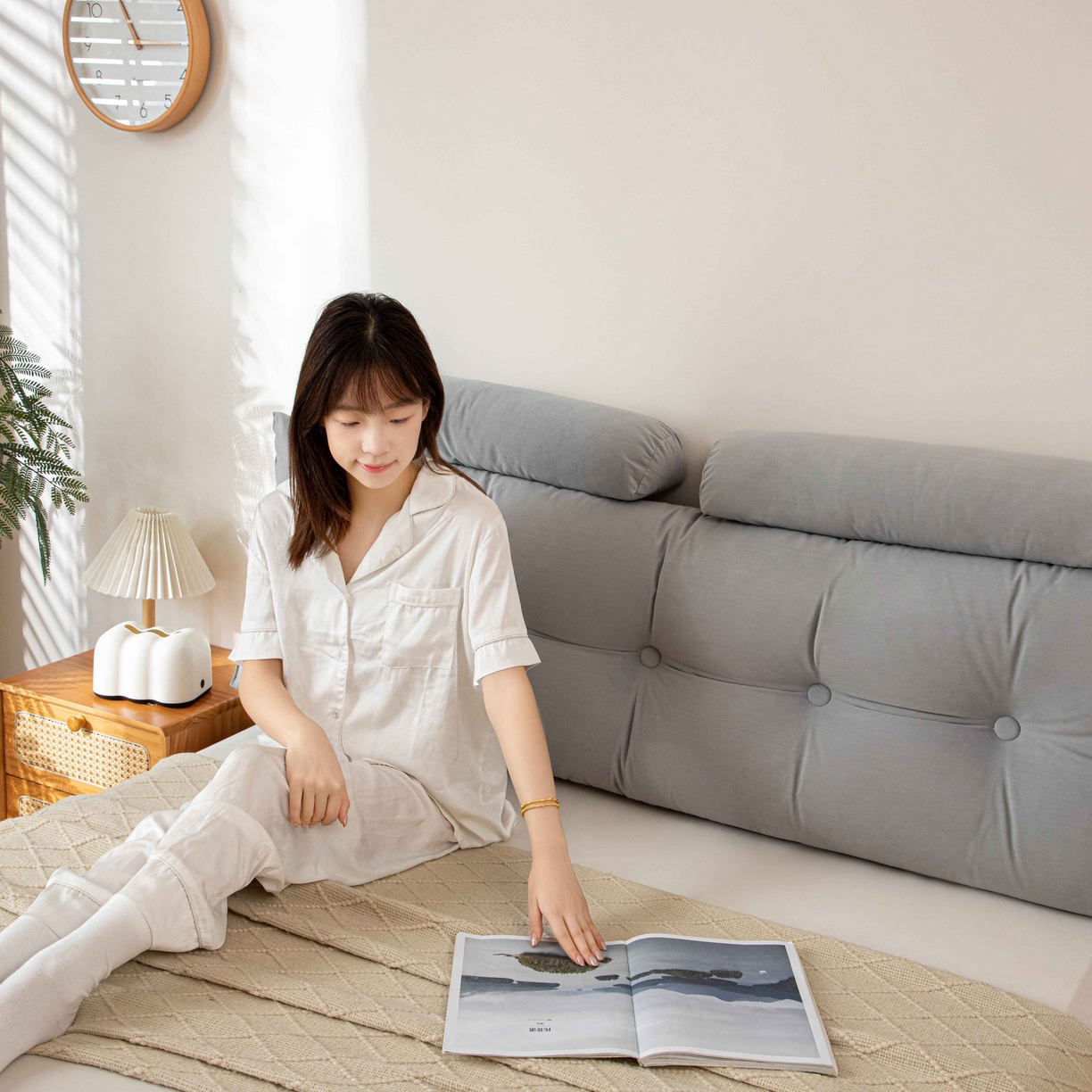 91家纺网 家纺一手货源 找家纺 沐沐家纺 2026新款磨砂绒三角靠背（带头枕） 浅灰