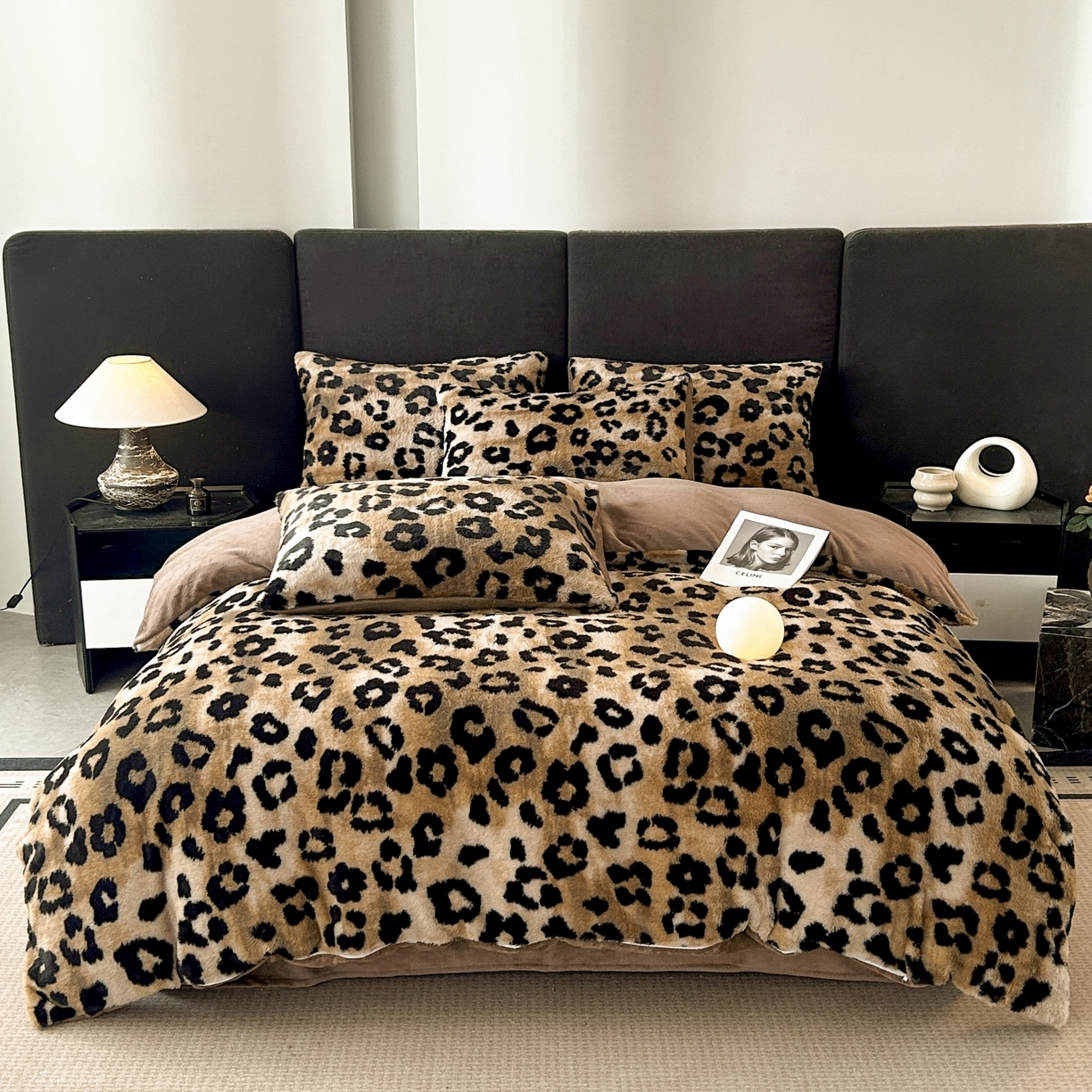 91家纺网 家纺一手货源 找家纺 蓝极人 2025新款美拉德系兔绒兔毛绒兔兔绒印花四件套 墨斑幻花