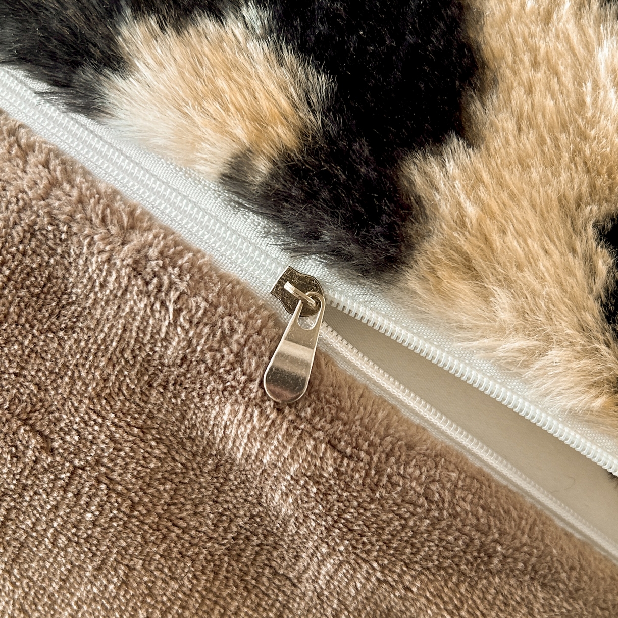 91家纺网 家纺一手货源 找家纺 （总）蓝极人 2025新款美拉德系兔绒兔毛绒兔兔绒印花四件套