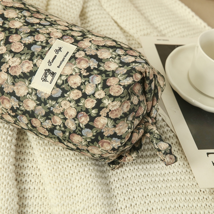 91家纺网 家纺一手货源 找家纺 明星枕业 2025新款a类荞麦颈椎枕全棉双层纱圆柱糖果枕纯枕头全壳硬枕成人颈椎支撑 荒野花园 黑