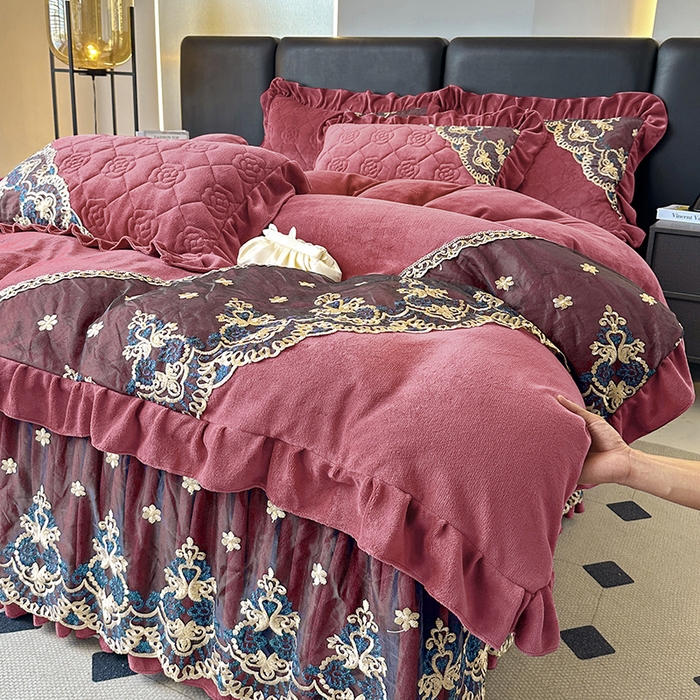 91家纺网 家纺一手货源 找家纺 罗艺轩 2025新款牛奶绒浪漫花边床裙款四件套-暖洋洋（报活动和优惠券后控价99起/控价107起） 暖洋洋-豆沙