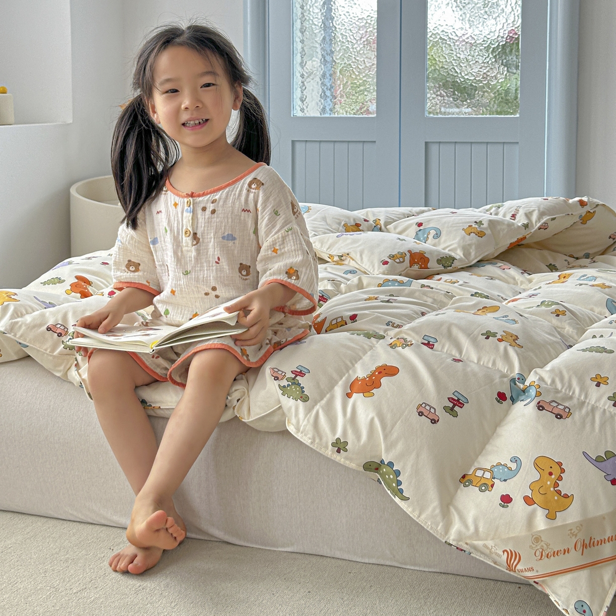 91家纺网 家纺一手货源 找家纺 暖羽屋羽绒馆 2025新款抗菌防螨绒子含量95白鸭绒被芯1.5米儿童羽绒被子婴幼儿学生鸭绒被春秋被 汽车恐龙