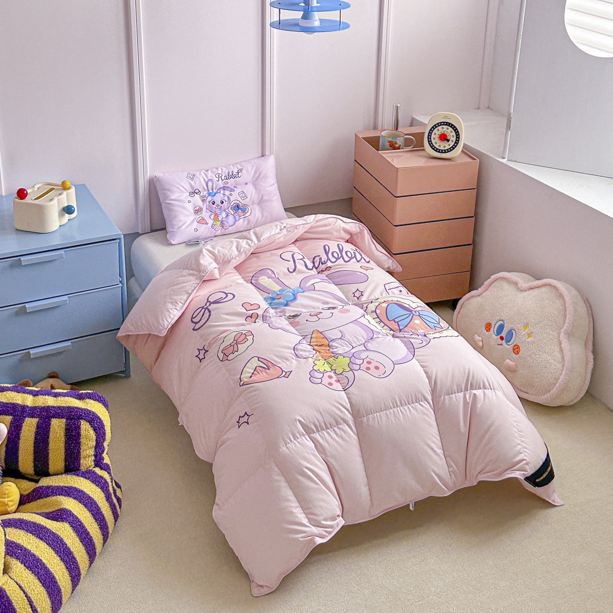 91家纺网 家纺一手货源 找家纺 暖羽屋羽绒馆 2025新款抗菌防螨绒子含量95白鸭绒被芯1.5米儿童羽绒被子婴幼儿学生鸭绒被春秋被 鸿运兔