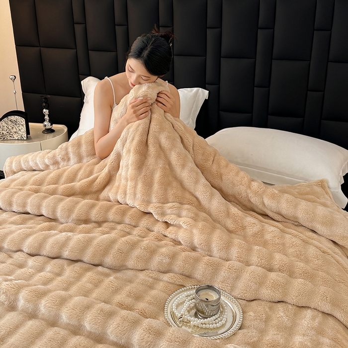 91家纺网 家纺一手货源 找家纺 安琪家纺 2025新款300G炫彩水墨画仿兔毛绒大泡泡绒印花法兰绒毛毯大理石纹休闲毯沙发盖毯跨境外贸出口专供 泡泡纯色-驼色