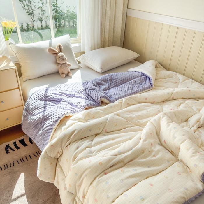 91家纺网 家纺一手货源 找家纺 （总）卡芙芯类馆 2025新款双层纱宝宝绒豆豆被被子被芯