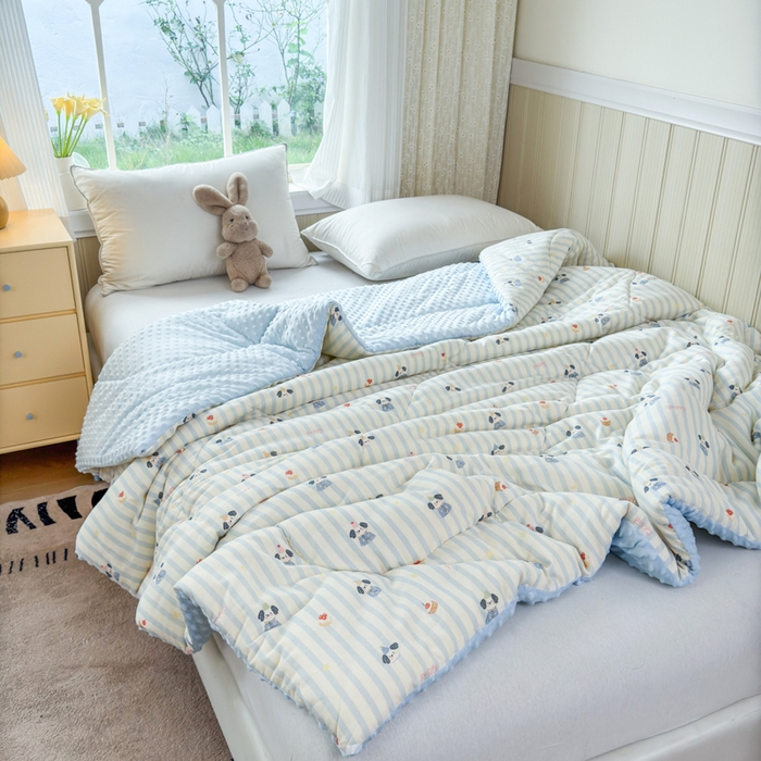 91家纺网 家纺一手货源 找家纺 卡芙芯类馆 2025新款双层纱宝宝绒豆豆被被子被芯 蛋糕小狗