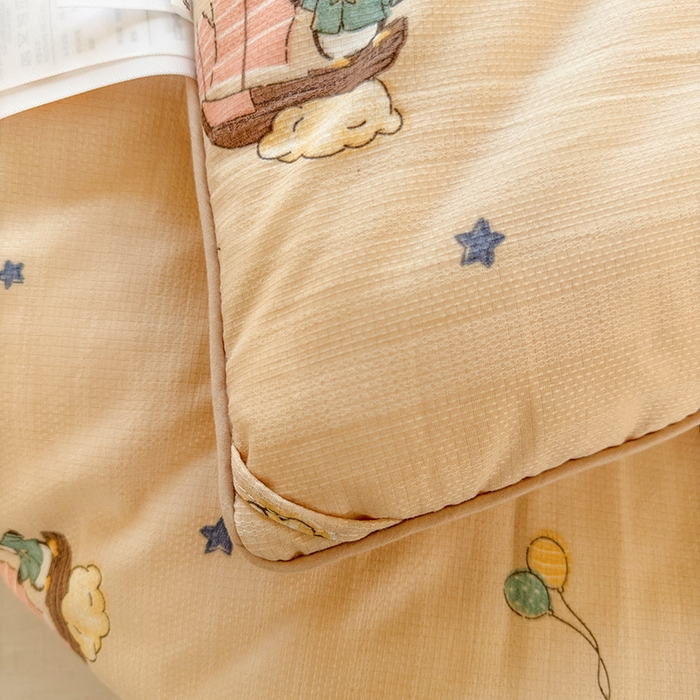 91家纺网 家纺一手货源 找家纺 卡芙芯类馆 2025新款可爱A类卡通提花大豆被春秋被冬被被子被芯 小企鹅