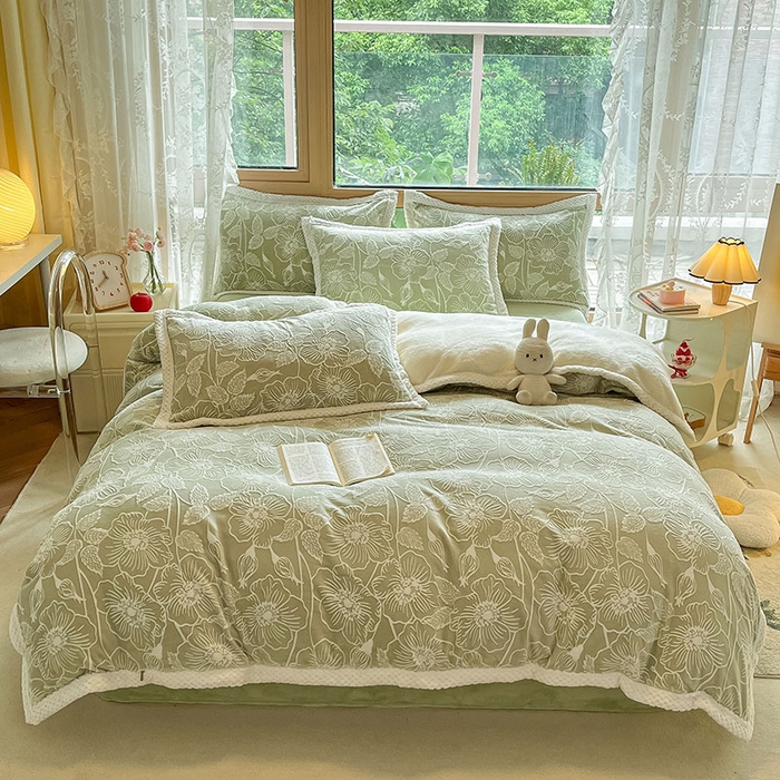 91家纺网 家纺一手货源 找家纺 （总）琪格格纺织 2025新款全消光包边立体简约清新雕花绒四件套