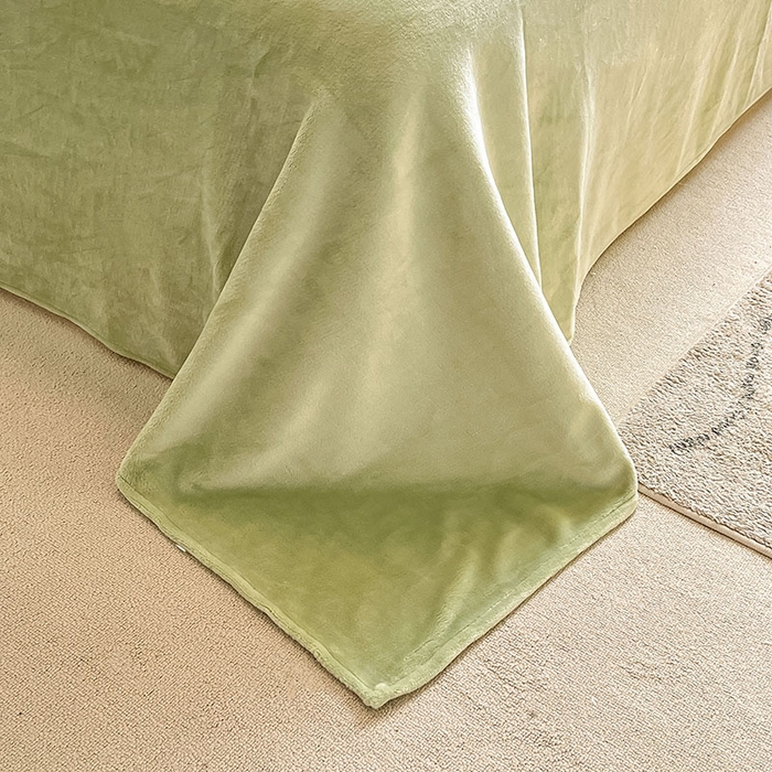 91家纺网 家纺一手货源 找家纺 琪格格纺织 2025新款全消光包边立体简约清新雕花绒四件套 雕花包边-枝枝叶叶 浅绿