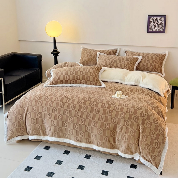 91家纺网 家纺一手货源 找家纺 （总）琪格格纺织 2025新款全消光包边立体简约清新雕花绒四件套