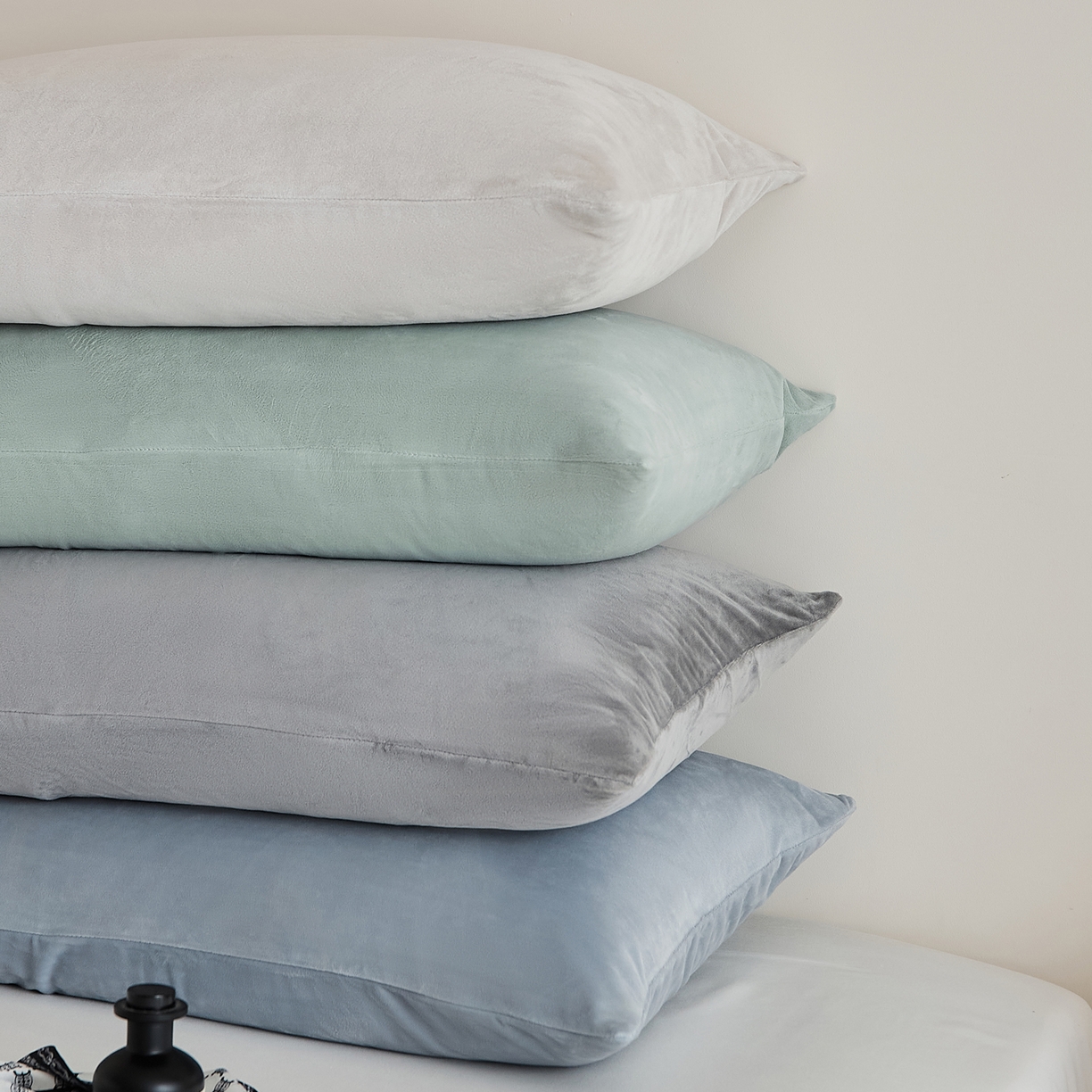 91家纺网 家纺一手货源 找家纺 EH家居 2025新款七度灰宝宝绒枕套系列 组合图仅供展示