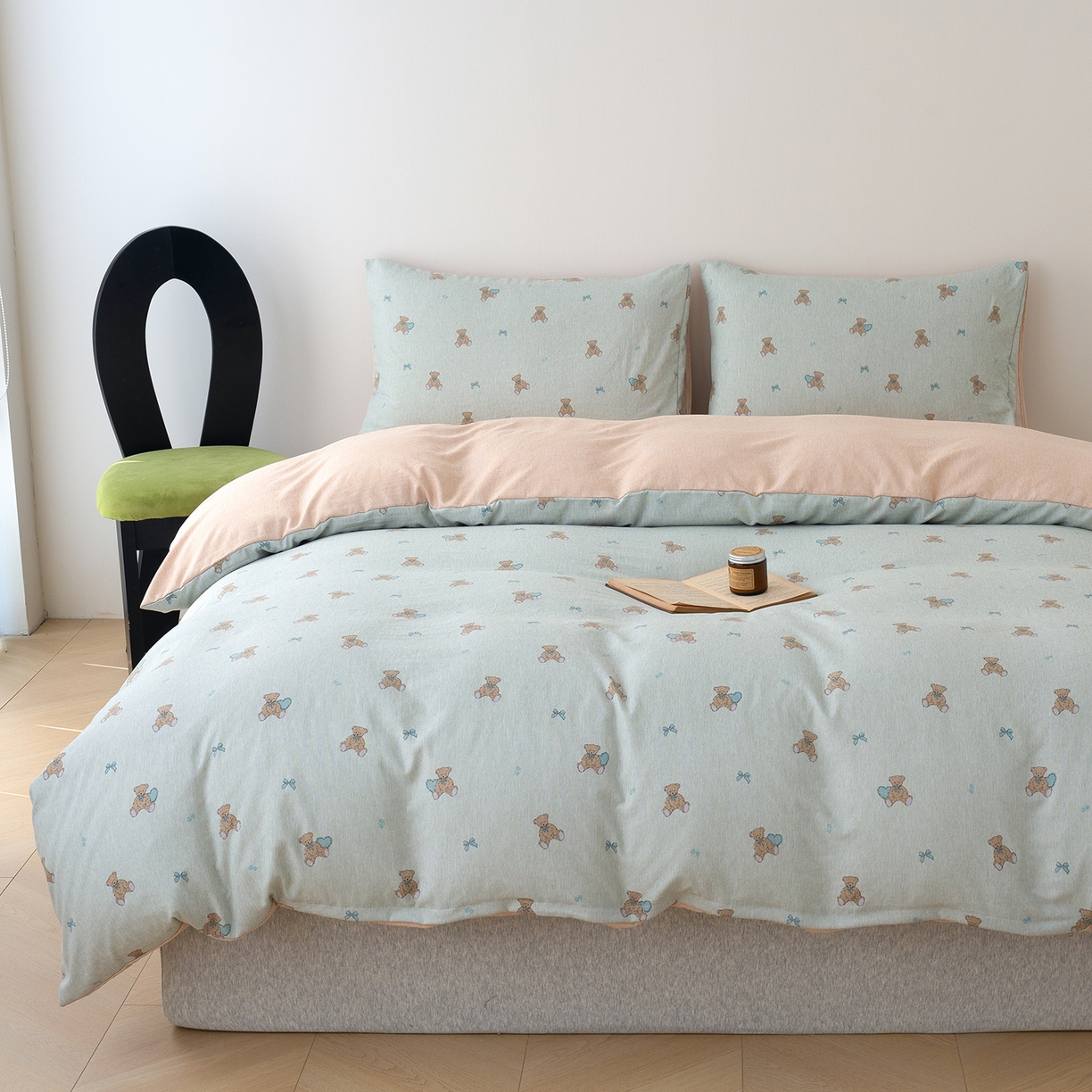 91家纺网 家纺一手货源 找家纺 竹合家纺 2025秋冬新款加厚磨毛色织暖绒系列针织四件套高克重 小熊维尼