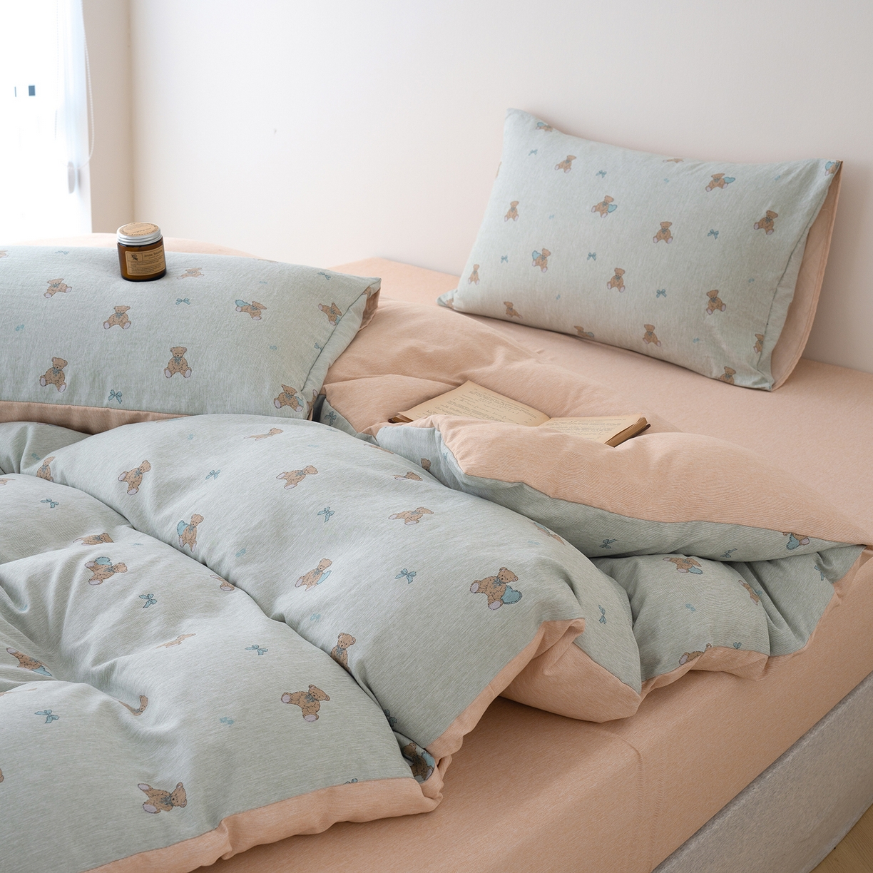 91家纺网 家纺一手货源 找家纺 竹合家纺 2025秋冬新款加厚磨毛色织暖绒系列针织四件套高克重 小熊维尼