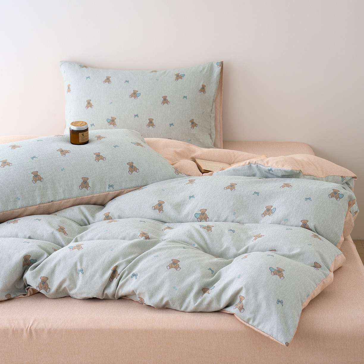 91家纺网 家纺一手货源 找家纺 竹合家纺 2025秋冬新款加厚磨毛色织暖绒系列针织四件套高克重 小熊维尼