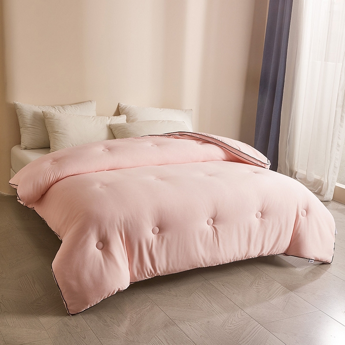 91家纺网 家纺一手货源 找家纺 一诺家居 2025新款立体提花大豆被单边冬被学生宿舍单人被褥 棉意 柔感粉