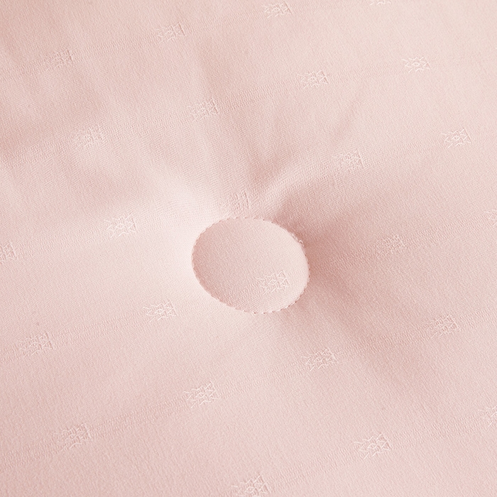 91家纺网 家纺一手货源 找家纺 一诺家居 2025新款立体提花大豆被单边冬被学生宿舍单人被褥 棉意 柔感粉