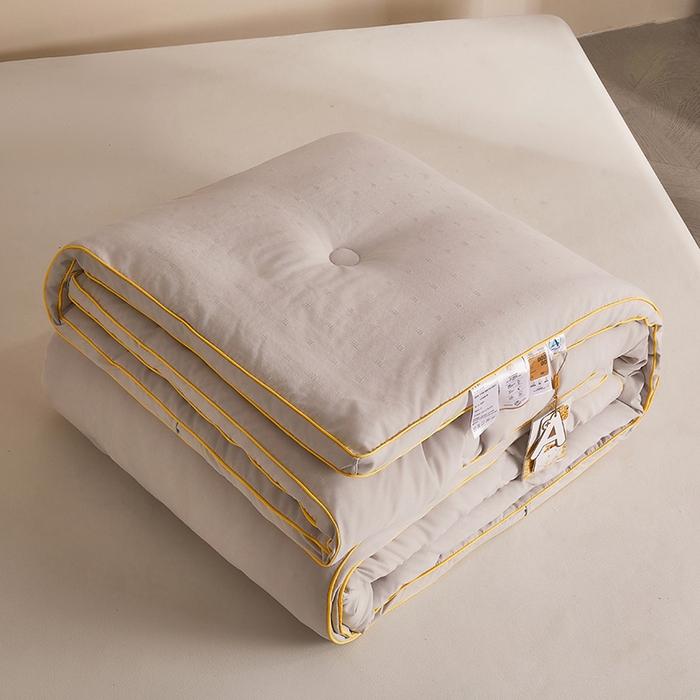 91家纺网 家纺一手货源 找家纺 一诺家居 2025新款立体提花大豆被单边冬被学生宿舍单人被褥 棉意 雅致灰