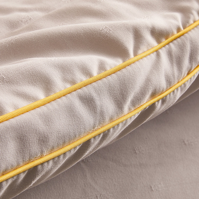 91家纺网 家纺一手货源 找家纺 一诺家居 2025新款立体提花大豆被单边冬被学生宿舍单人被褥 棉意 雅致灰