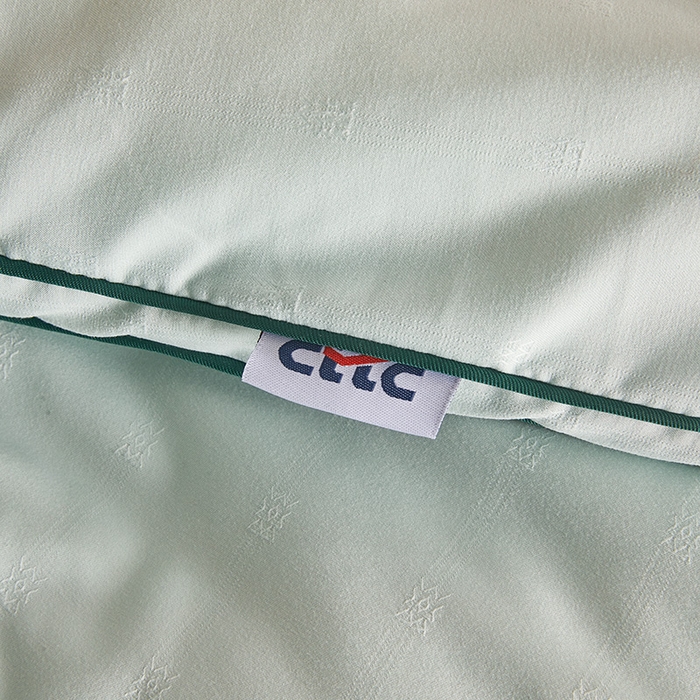 91家纺网 家纺一手货源 找家纺 一诺家居 2025新款立体提花大豆被单边冬被学生宿舍单人被褥 棉意 清新绿