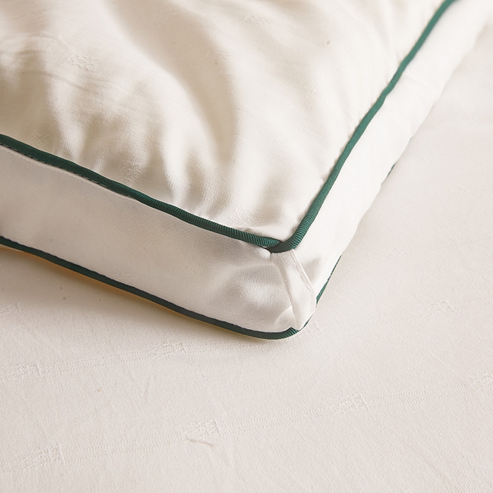 91家纺网 家纺一手货源 找家纺 一诺家居 2025新款立体提花大豆被单边冬被学生宿舍单人被褥 棉意 云朵白