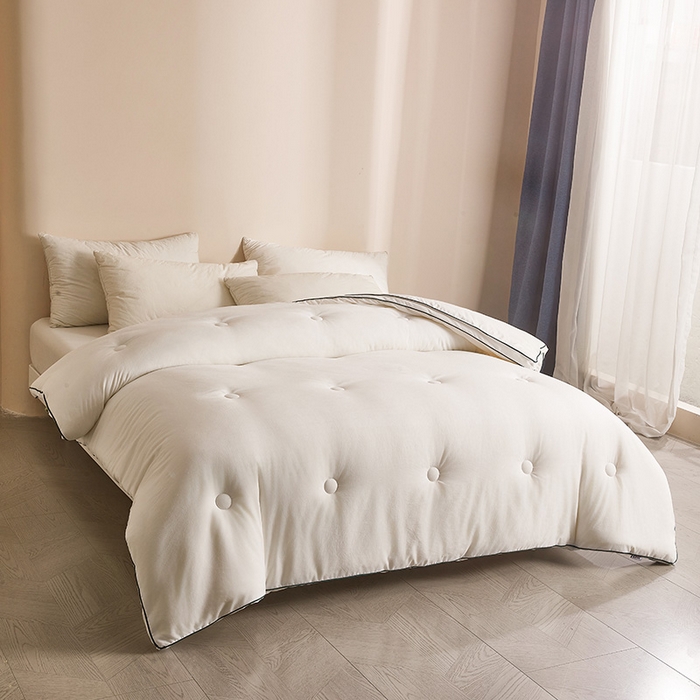 91家纺网 家纺一手货源 找家纺 一诺家居 2025新款立体提花大豆被单边冬被学生宿舍单人被褥 棉意 云朵白