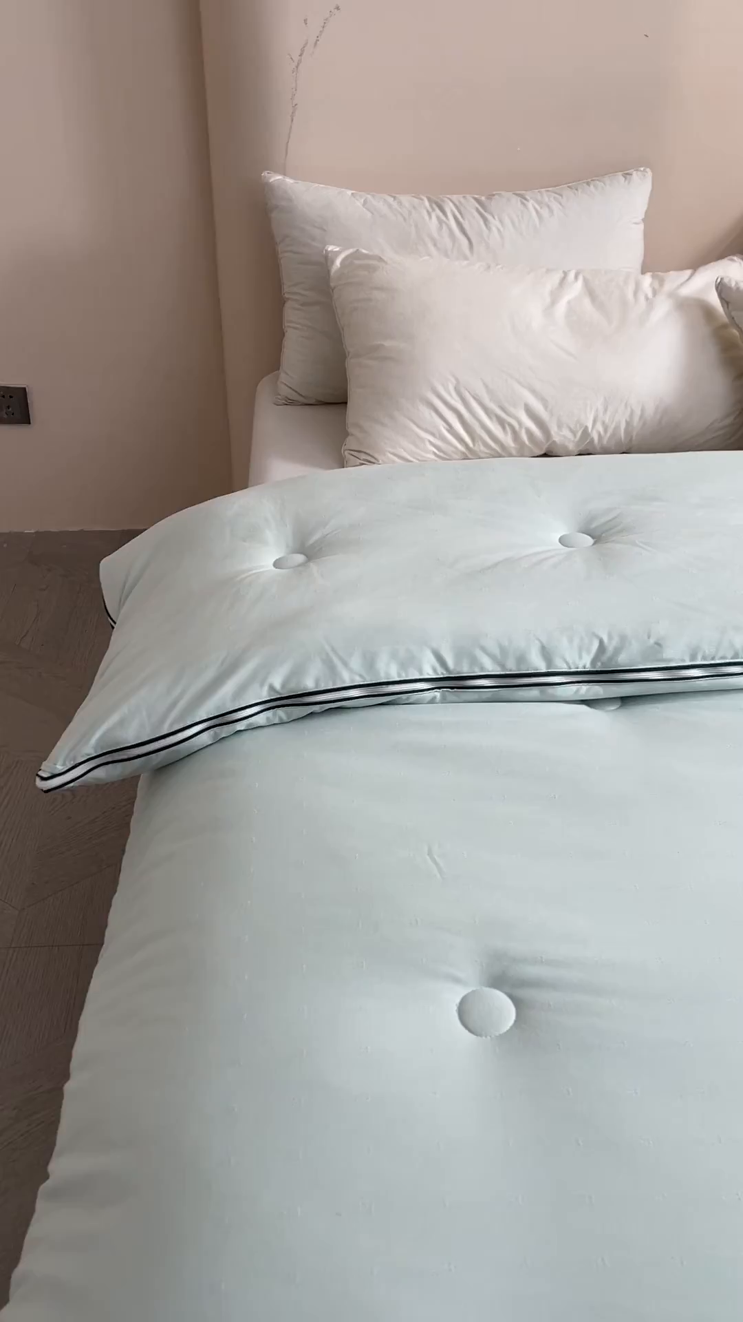 91家纺网 家纺一手货源 找家纺 一诺家居 2025新款立体提花大豆被单边冬被学生宿舍单人被褥 棉意 清新绿