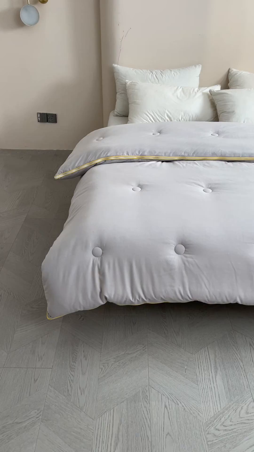 91家纺网 家纺一手货源 找家纺 一诺家居 2025新款立体提花大豆被单边冬被学生宿舍单人被褥 棉意 雅致灰