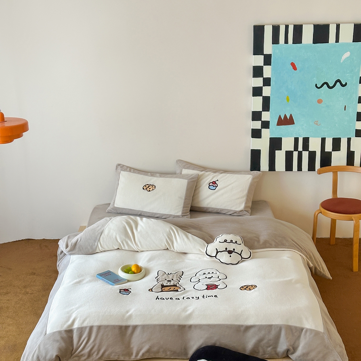 91家纺网 家纺一手货源 找家纺 （总）爱丽丝 2025新款230克全消光牛奶绒贴布系列四件套-好朋友