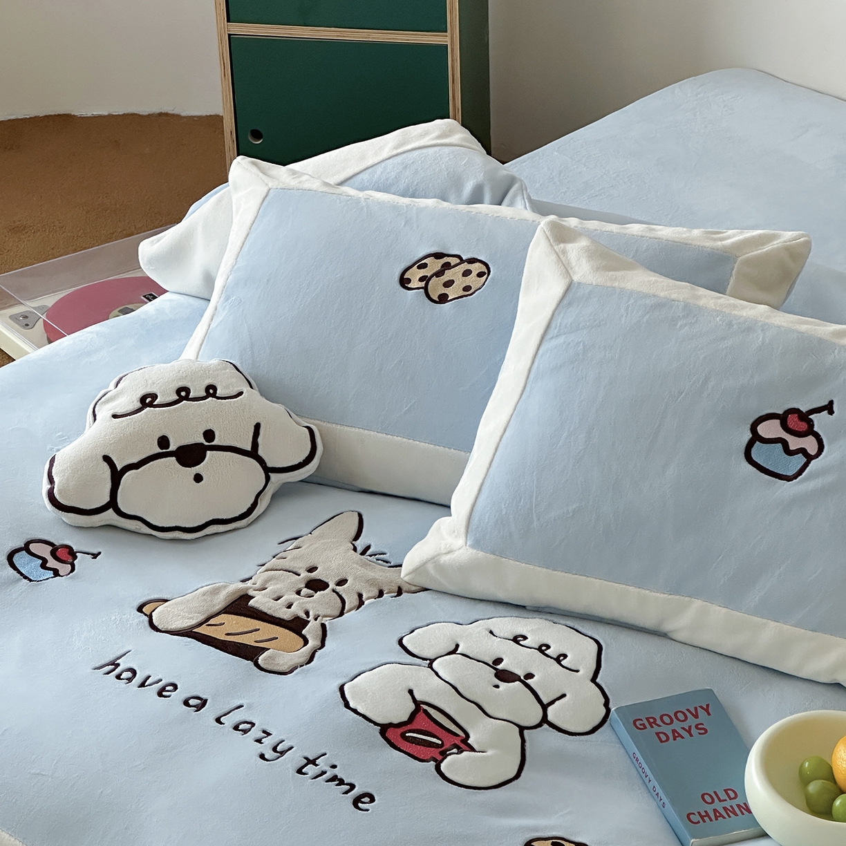 91家纺网 家纺一手货源 找家纺 爱丽丝 2025新款230克全消光牛奶绒贴布系列四件套-好朋友 天水蓝