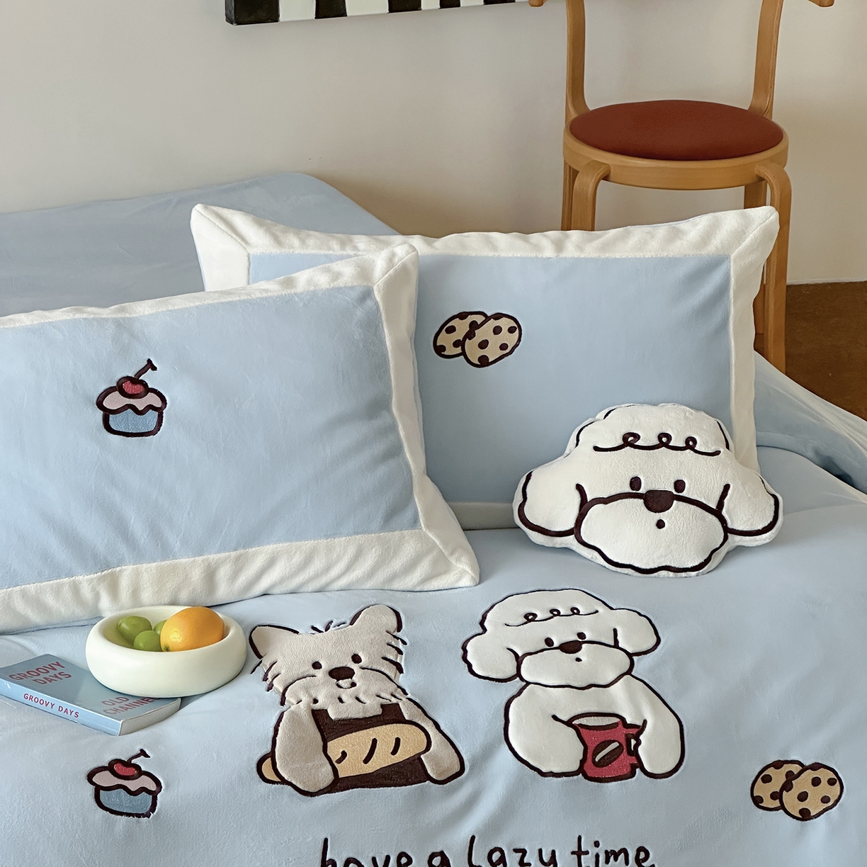 91家纺网 家纺一手货源 找家纺 爱丽丝 2025新款230克全消光牛奶绒贴布系列四件套-好朋友 天水蓝